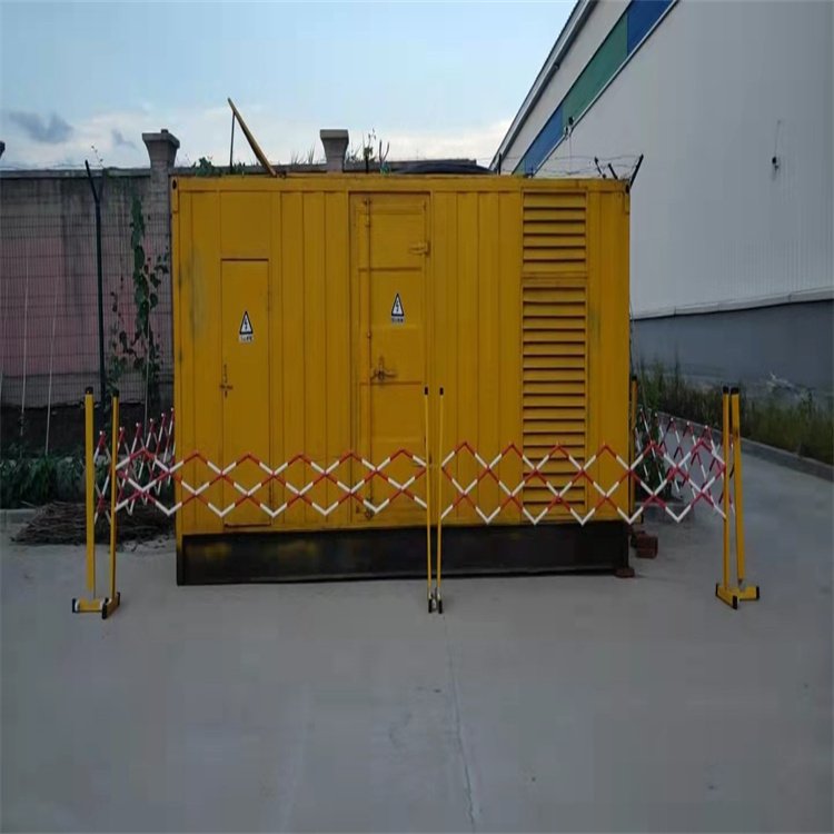 崆峒发电机组油箱盖上留出小气孔有什么用？